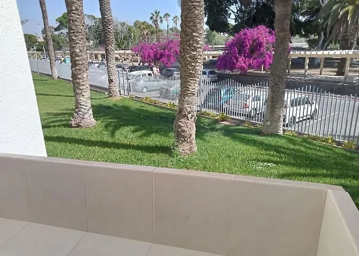 Lägenhet Private With Air Condition And Pool *