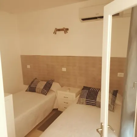 Διαμέρισμα Private With Air Condition And Pool