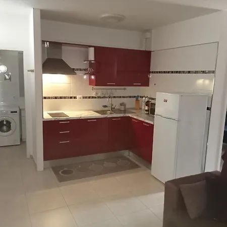 Private With Air Condition And Pool *